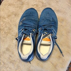 LARHU Blue Athletic Shoes for Men